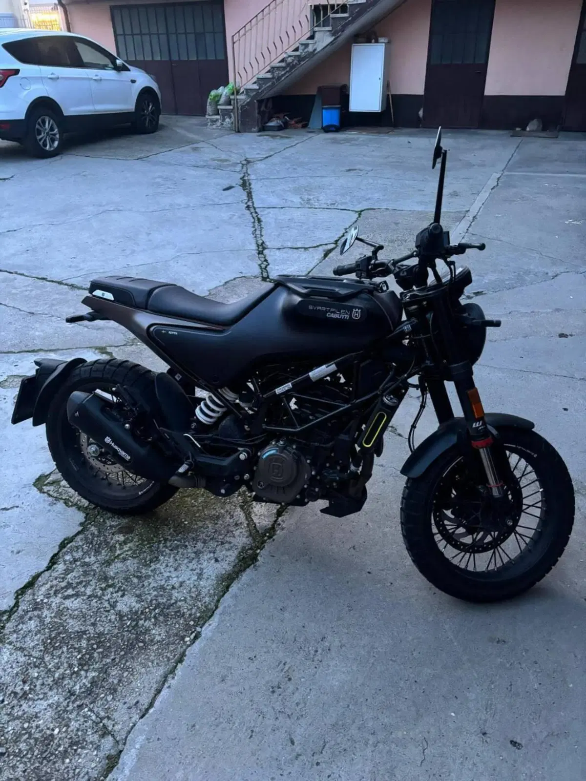 Husqvarna Svartpilen 125 (2024 - 26) (4)