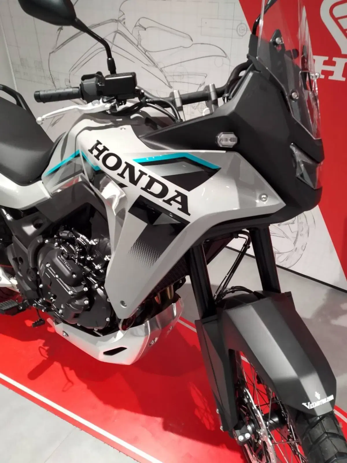 Honda Transalp XL750 (2026) (5)