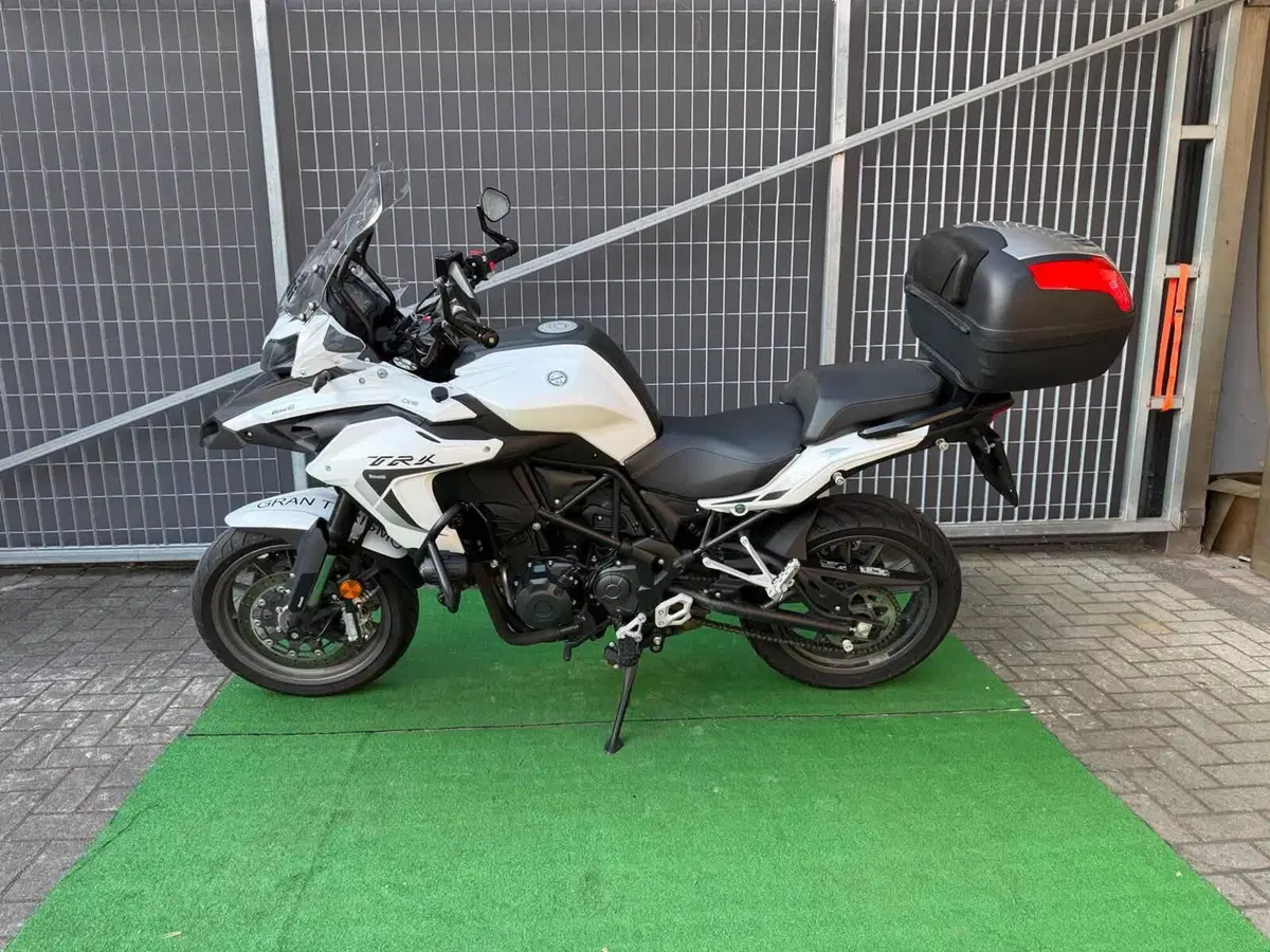 Benelli TRK 502 (2021 - 25) (2)