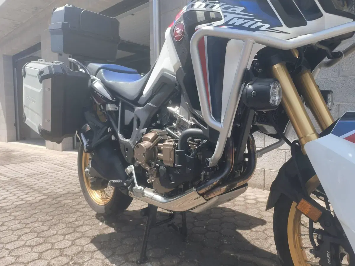Honda Africa Twin CRF 1000L DCT ABS (2016 - 17) (3)