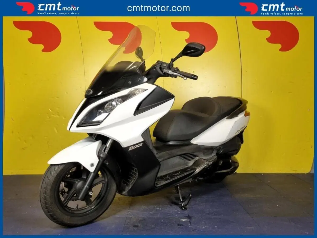 Kymco Downtown 200i (2009 - 16) (2)