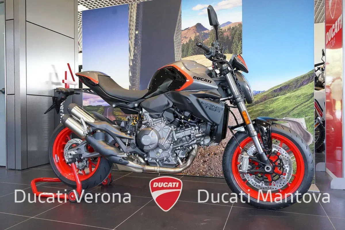 Ducati Monster 890 + (2026) (2)