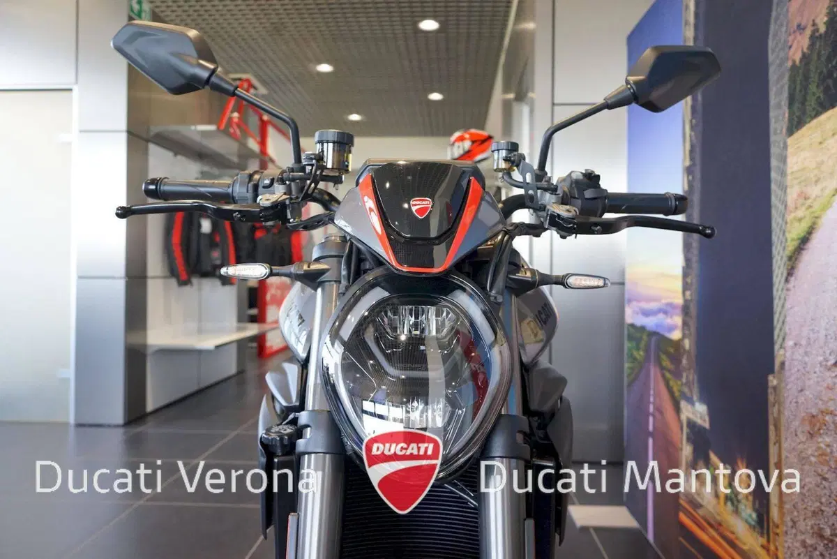 Ducati Monster 890 + (2026) (15)