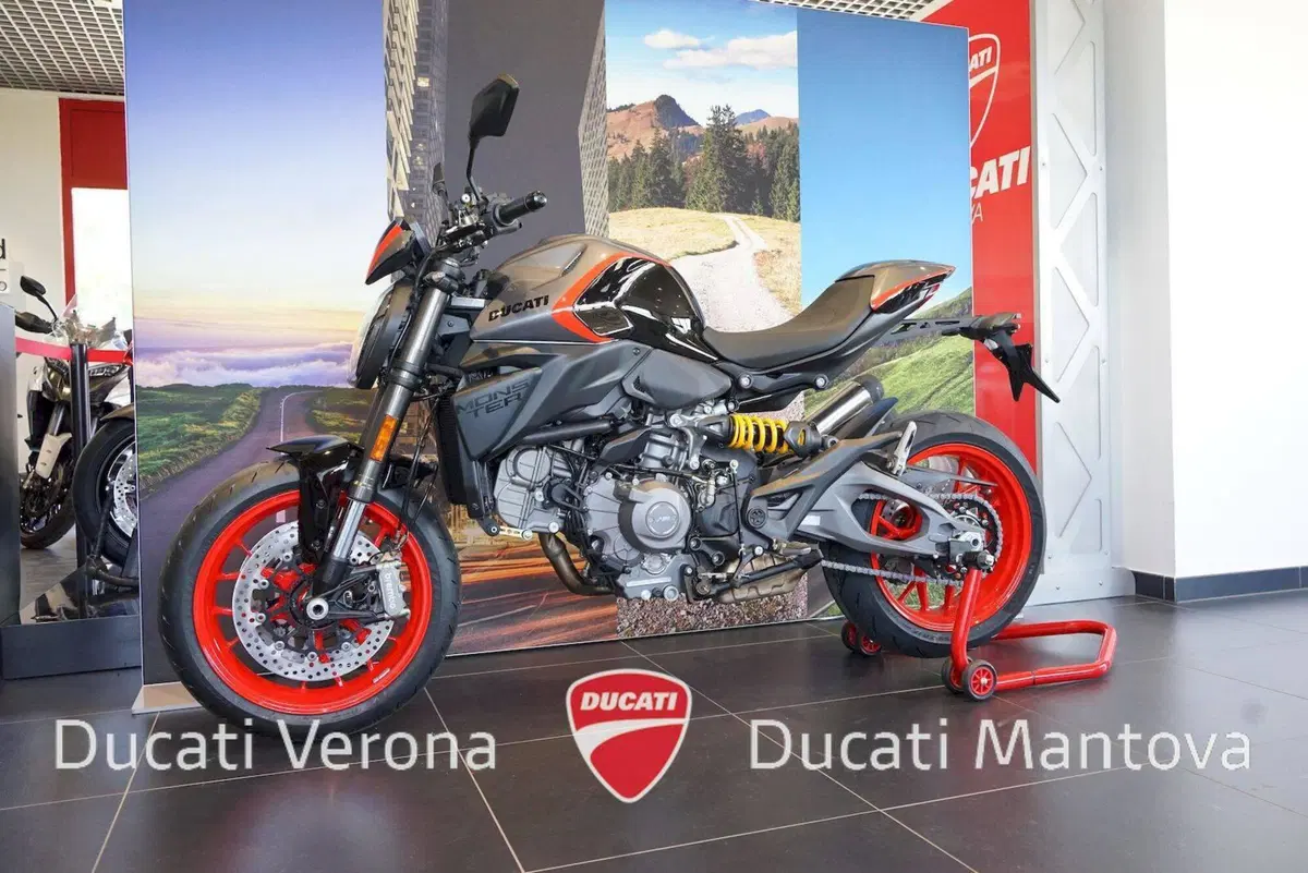 Ducati Monster 890 + (2026) (12)