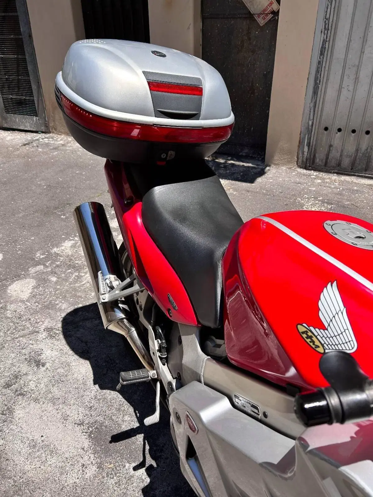Honda VFR 800 (1998 - 01) (13)