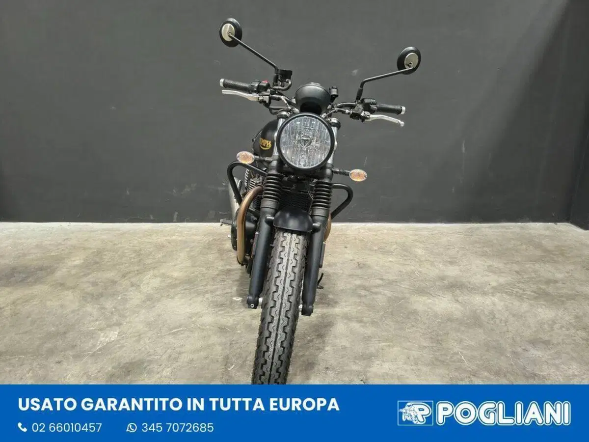 Triumph Street Twin 900 (2021 - 22) (3)