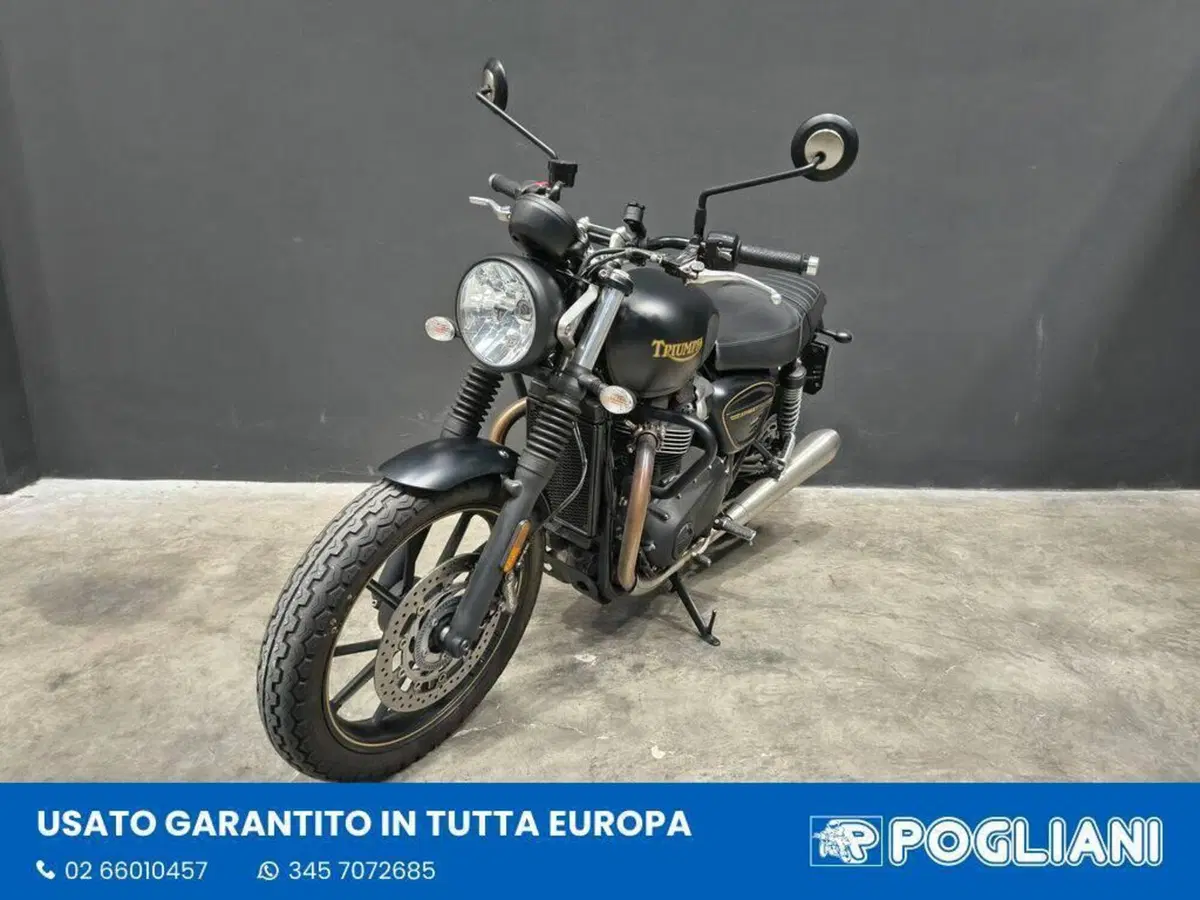 Triumph Street Twin 900 (2021 - 22) (4)
