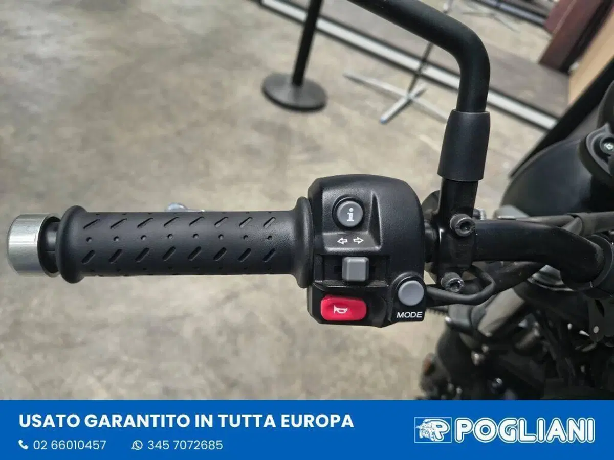 Triumph Street Twin 900 (2021 - 22) (8)