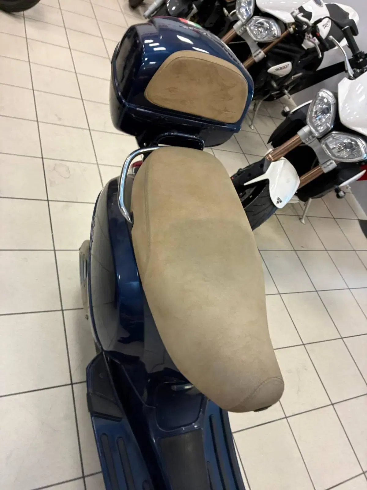 Vespa LX 150 (2005 - 11) (4)