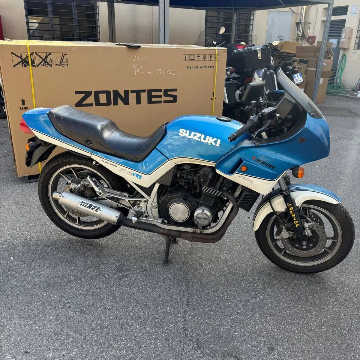 Suzuki GSX 400 FWS  (3)