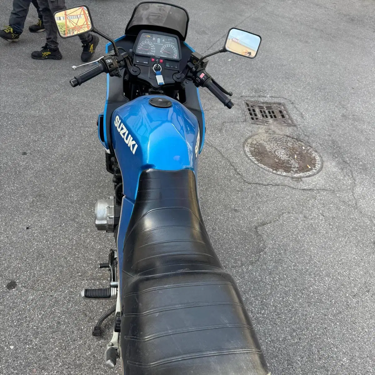Suzuki GSX 400 FWS  (7)