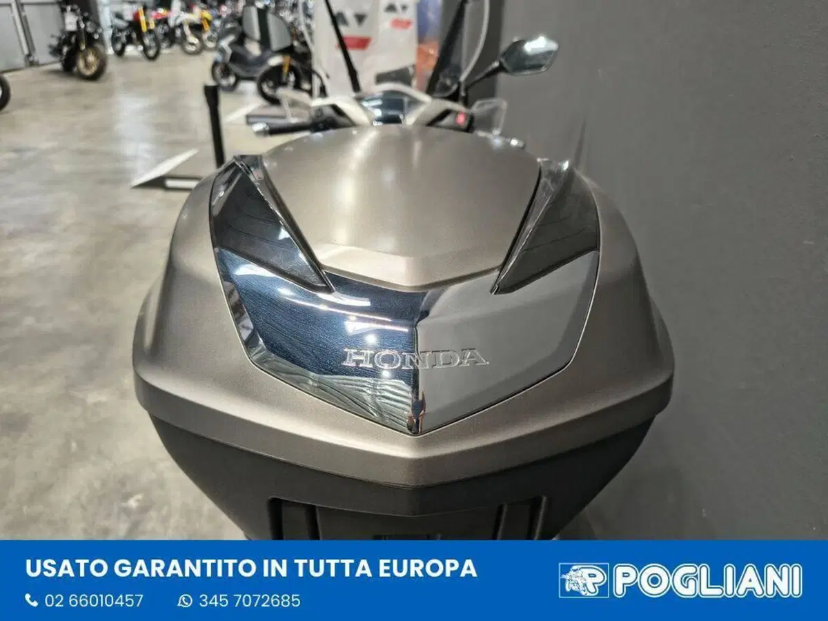 Honda SH 350 (2021 - 24) (7)