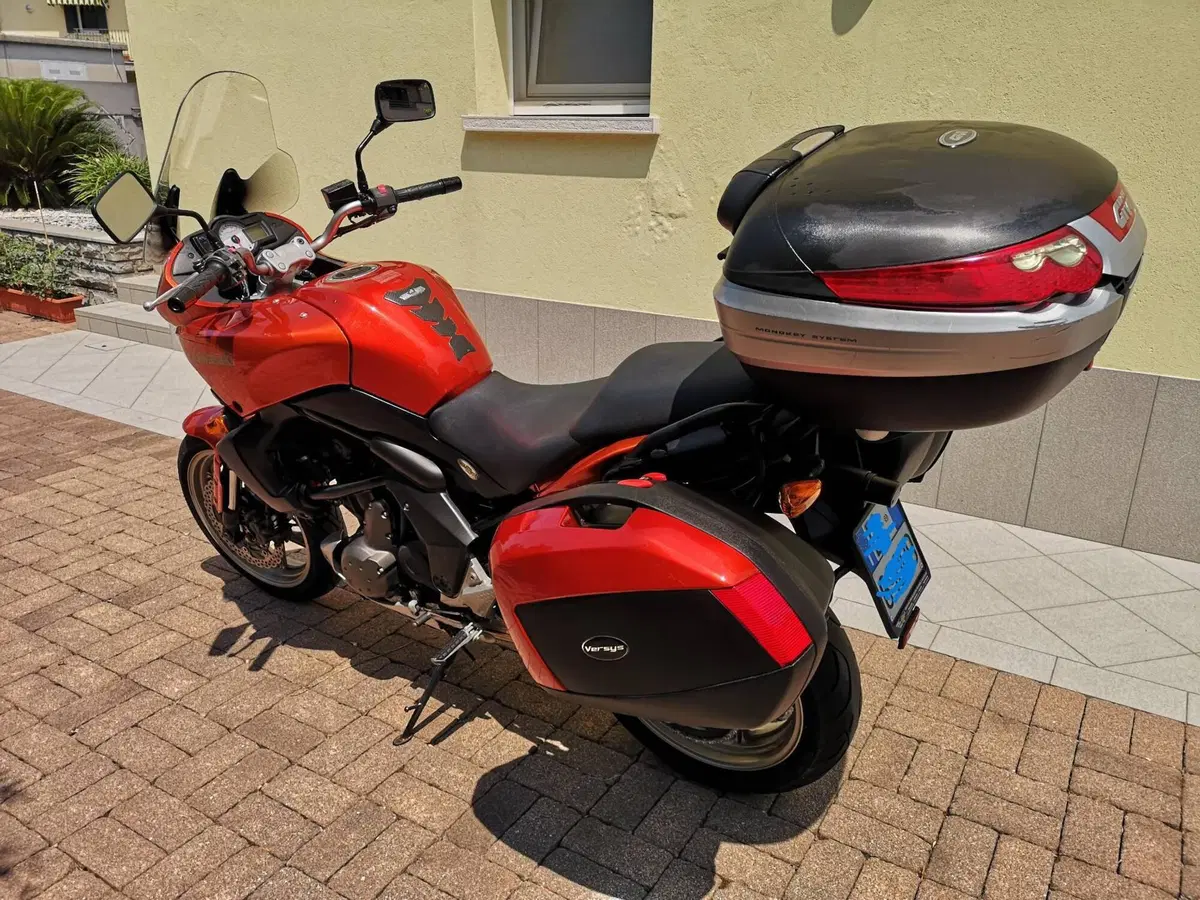 Kawasaki Versys 650 (2006 - 09) (3)