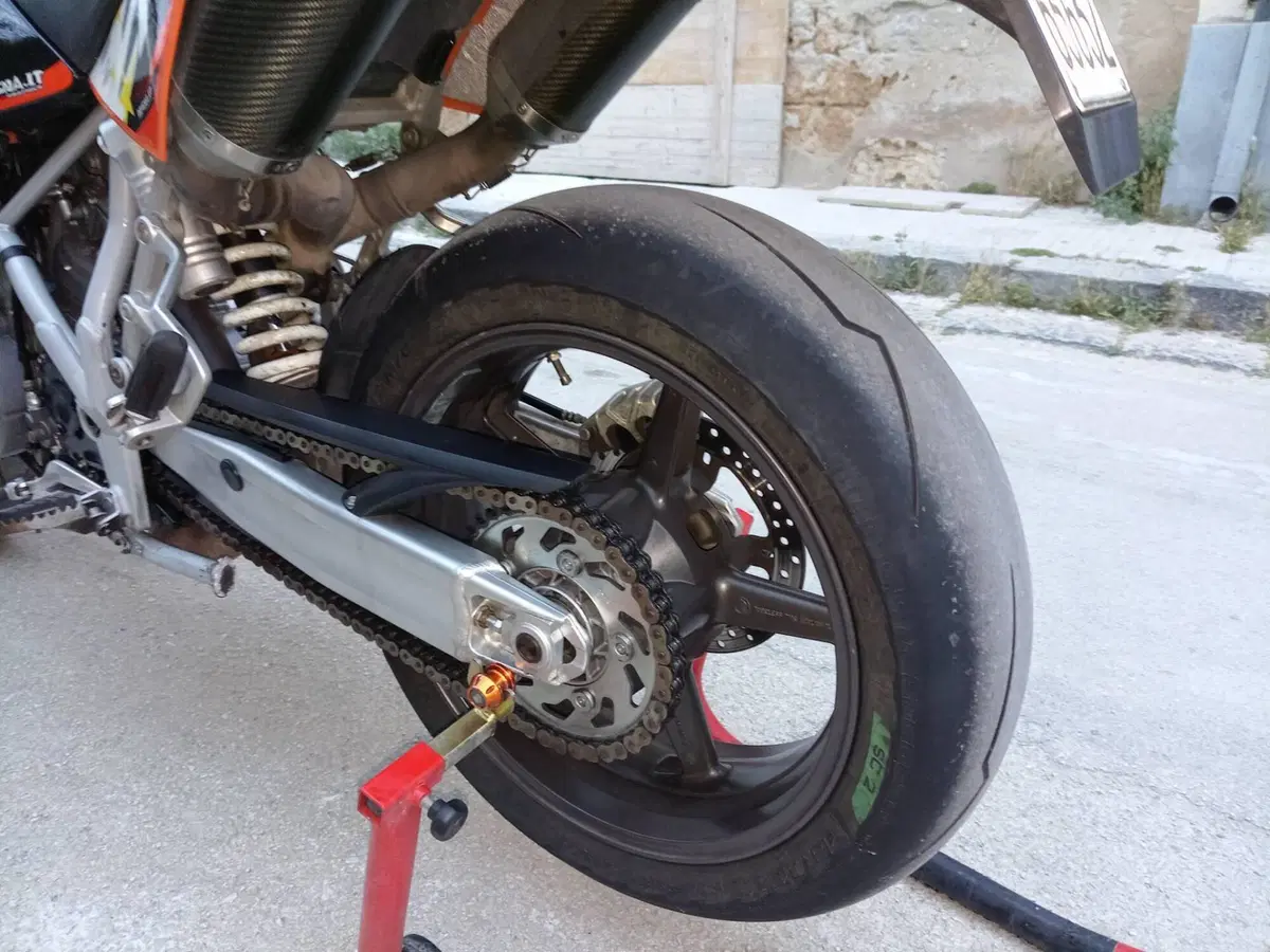 KTM 950 Supermoto (2006 - 08) (5)
