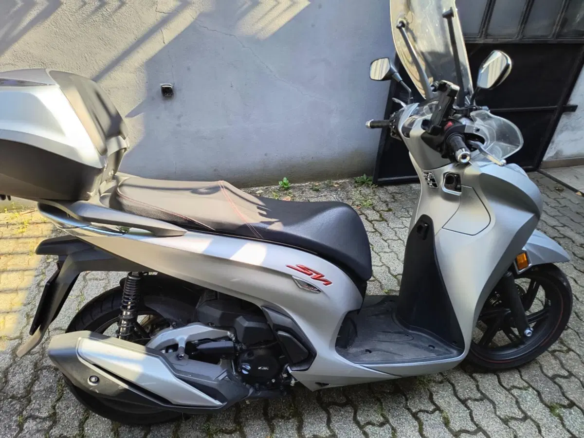 Honda SH 350 (2021 - 24) (4)