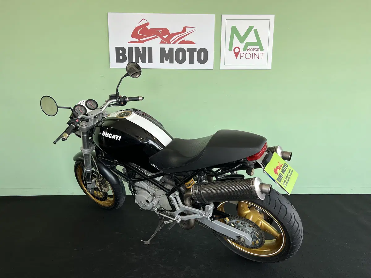 Ducati Monster 600 Dark (1998 - 01) (6)