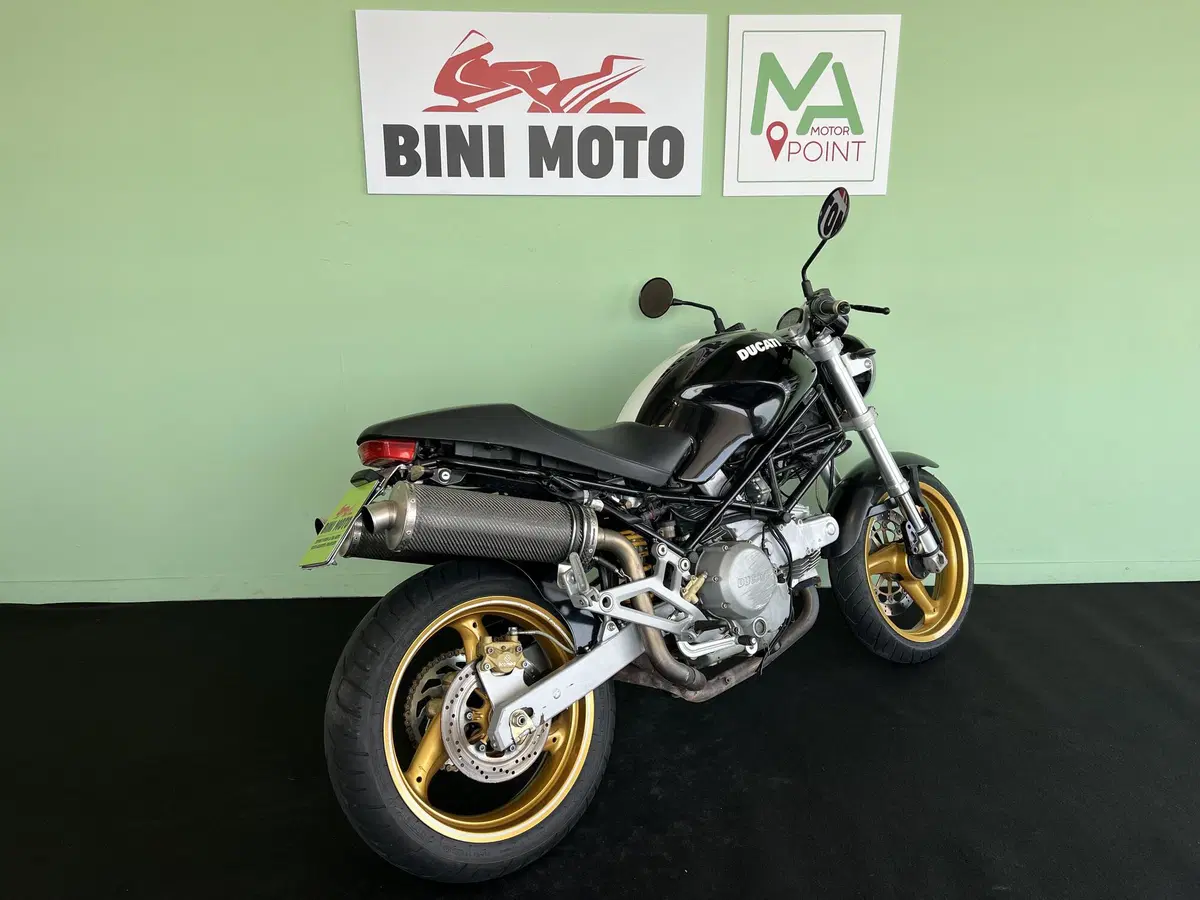 Ducati Monster 600 Dark (1998 - 01) (8)