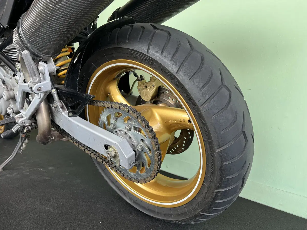 Ducati Monster 600 Dark (1998 - 01) (20)