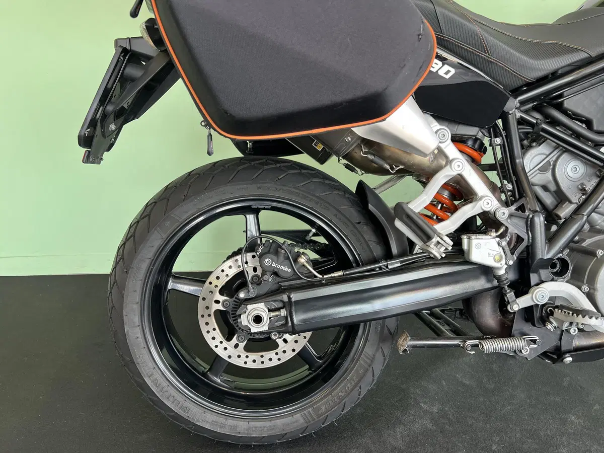 KTM 990 Supermoto T ABS (2011 - 13) (12)