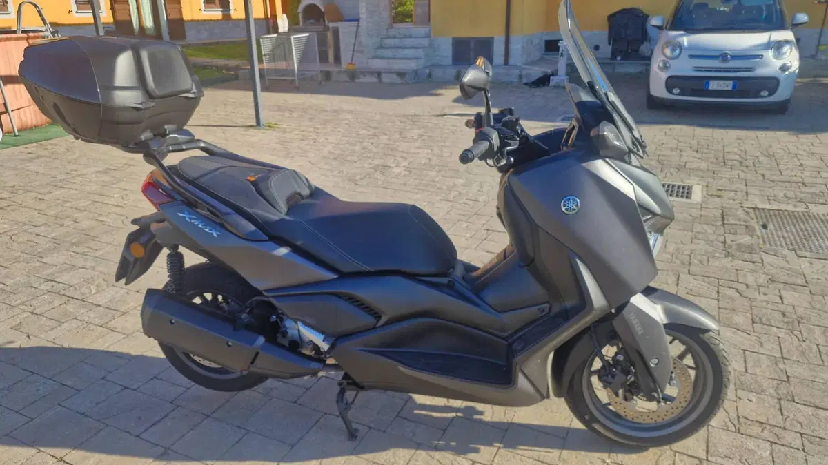 Yamaha X-Max 300 (2021 - 24) (3)