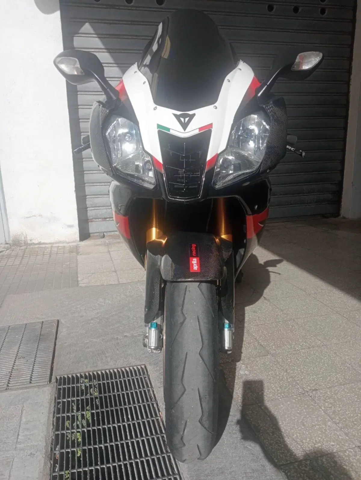 Aprilia RSV 1000 R (2004 - 05) (2)