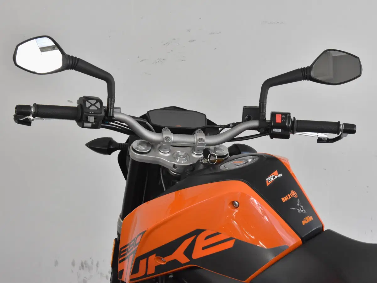 KTM 690 Duke (2016 - 19) (17)