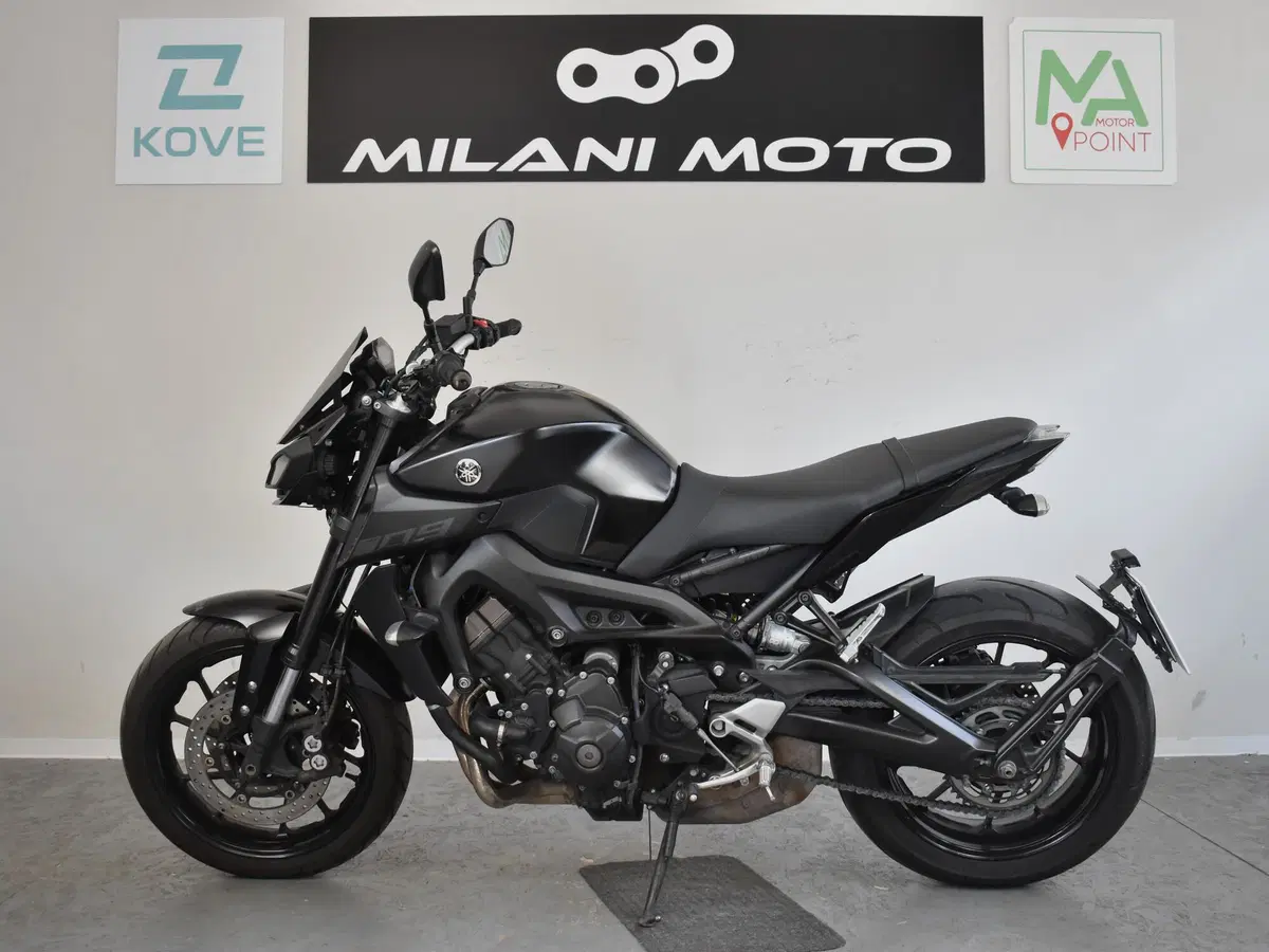 Yamaha MT-09 (2017 - 20) (4)