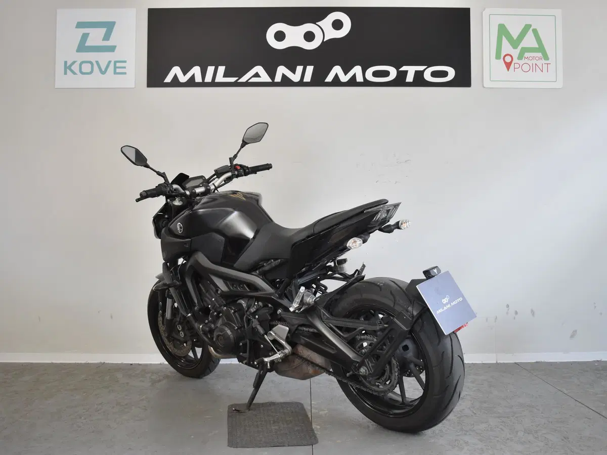 Yamaha MT-09 (2017 - 20) (5)