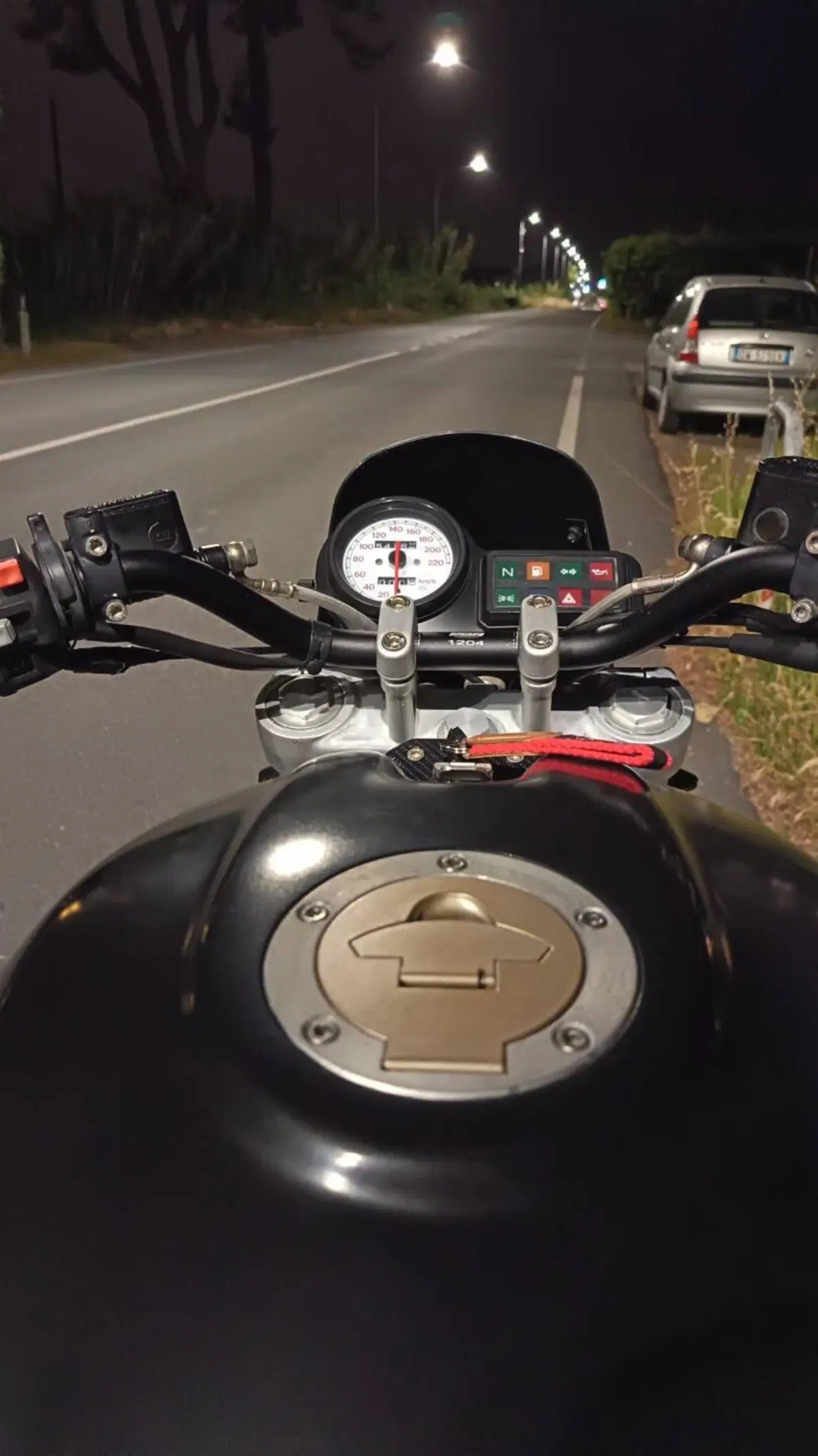Ducati Monster 600 Dark (1998 - 01) (4)