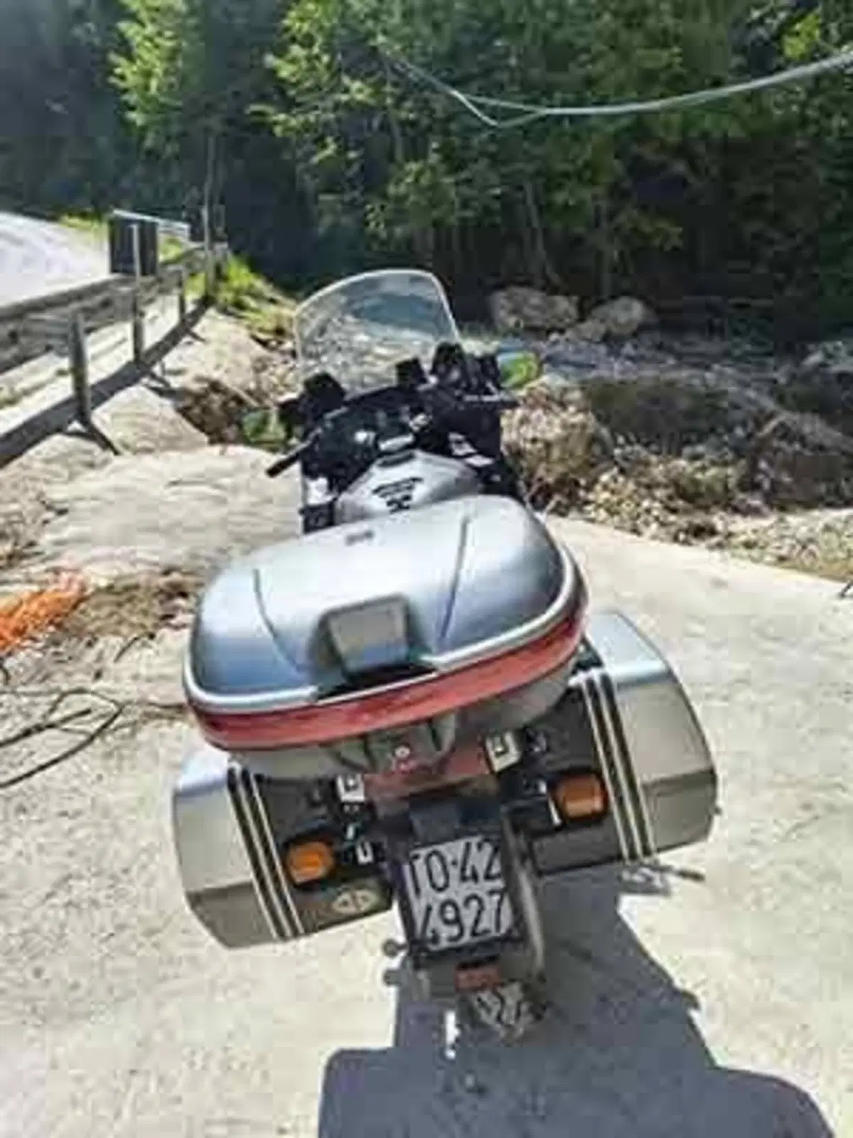 Kawasaki GTR 1000 (9)