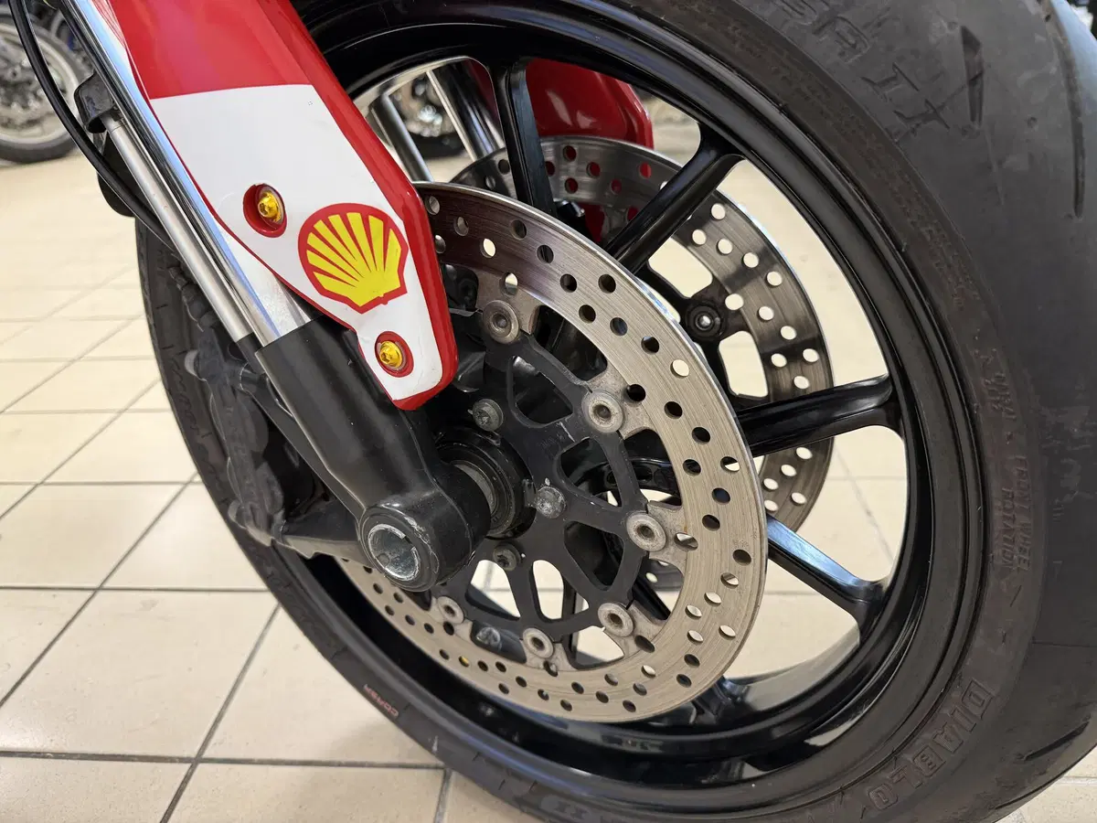 Ducati Hypermotard 796 (2012) (5)