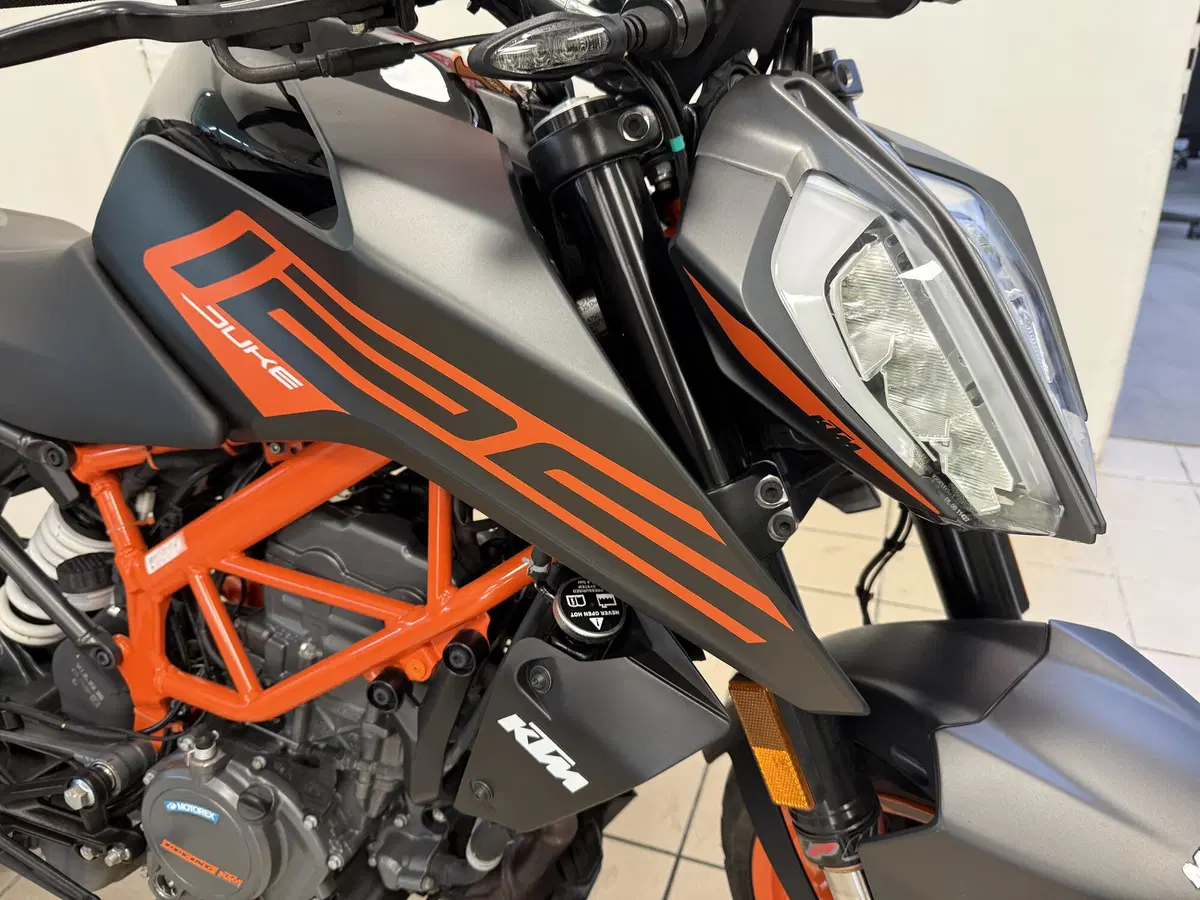KTM 125 Duke (2021 - 23) (10)