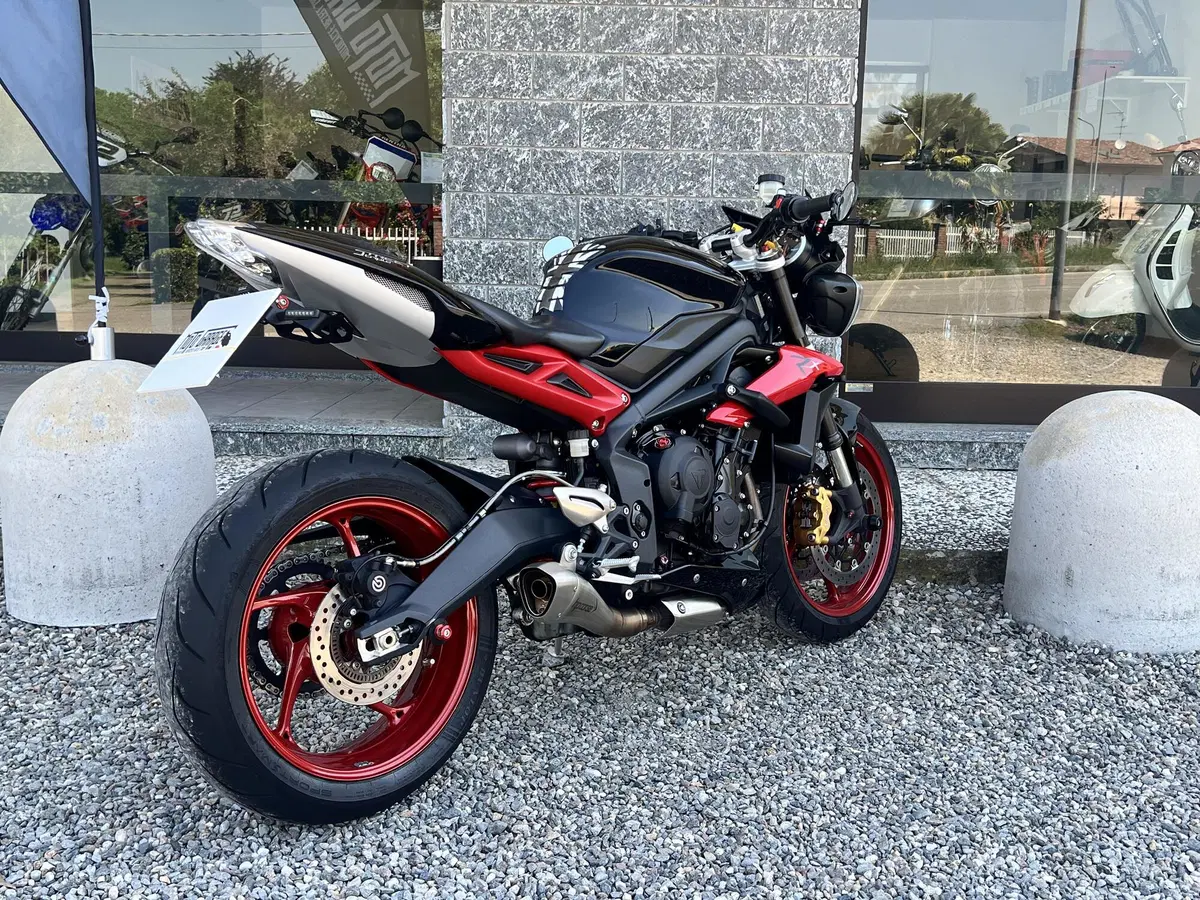 Triumph Street Triple RX ABS (2016 - 17) (6)