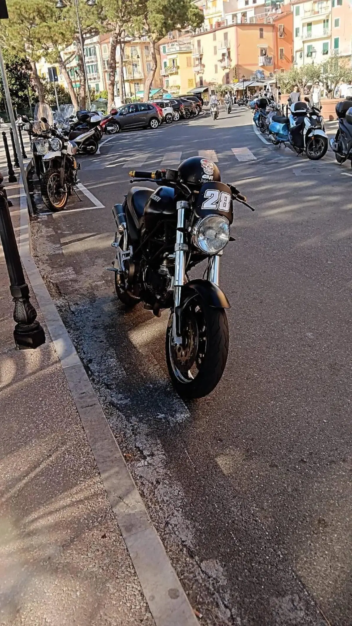 Ducati Monster 600 Dark (1998 - 01) (6)