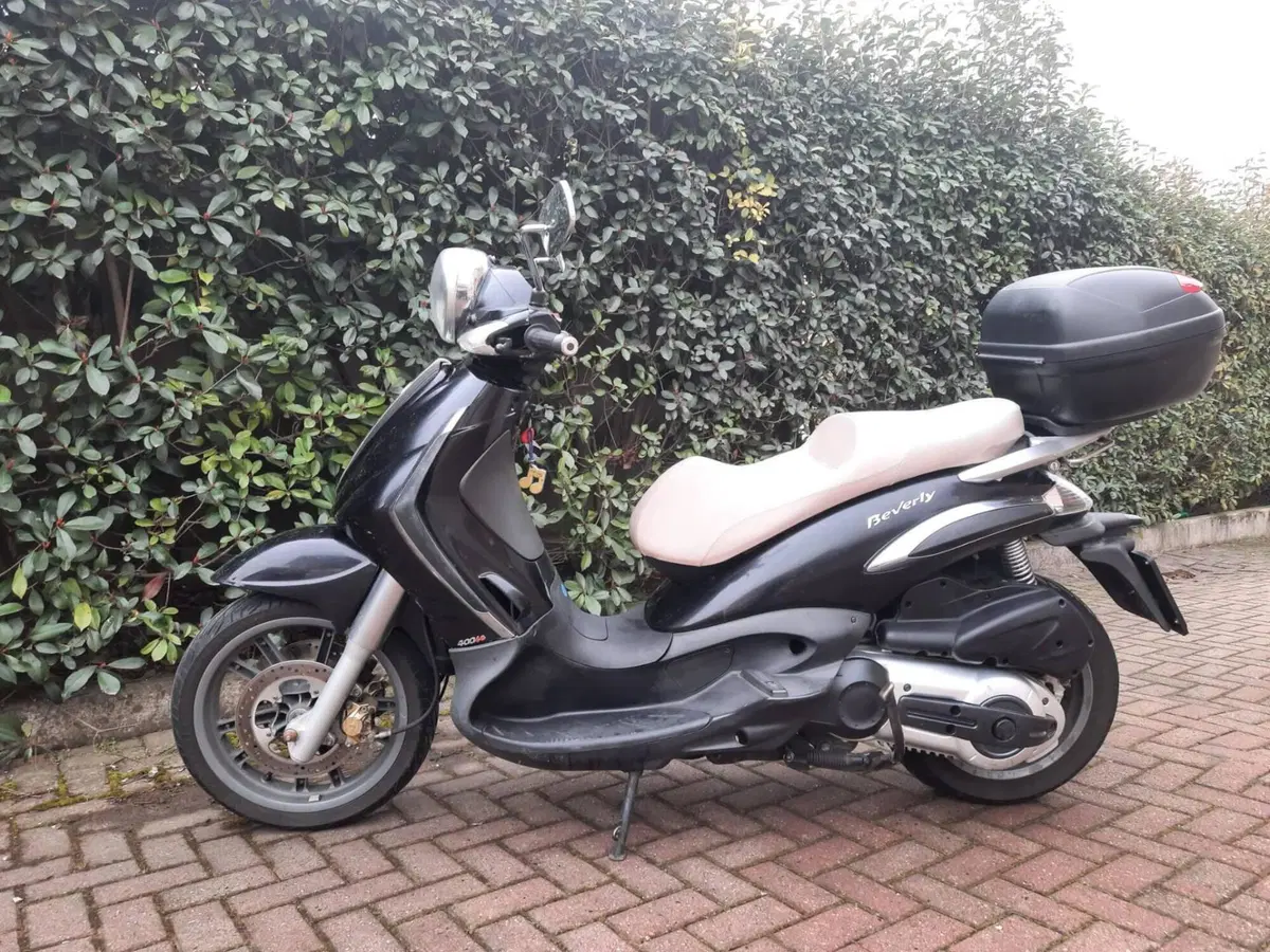 Piaggio Beverly 400 i.e. (2006 - 10)