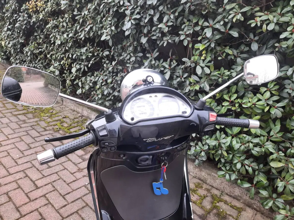 Piaggio Beverly 400 i.e. (2006 - 10) (6)