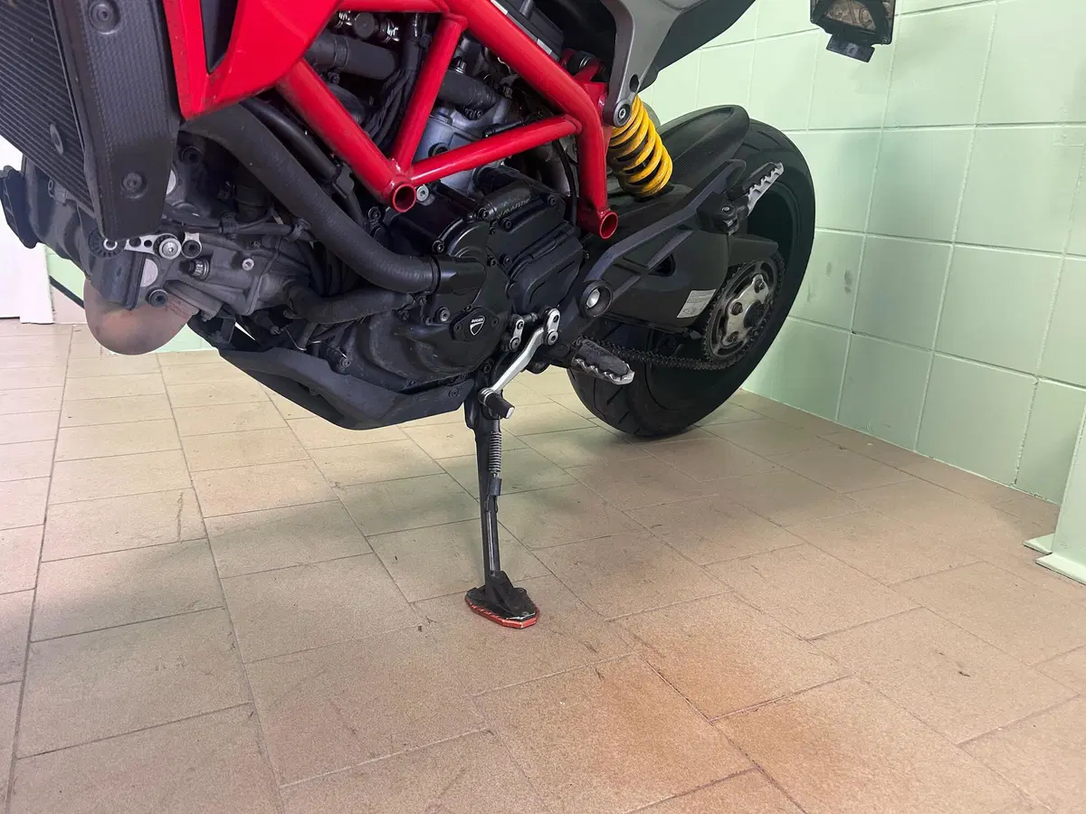 Ducati Hypermotard 821 (2013 - 15) (13)