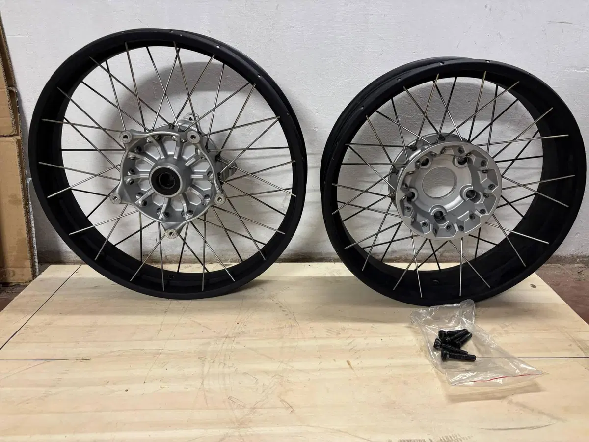 Cerchi a raggi neri per BMW R 1200 GS 20004-2012