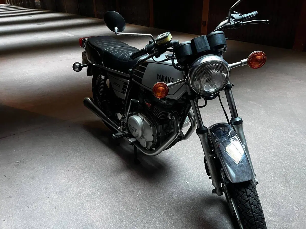 Yamaha XS 400