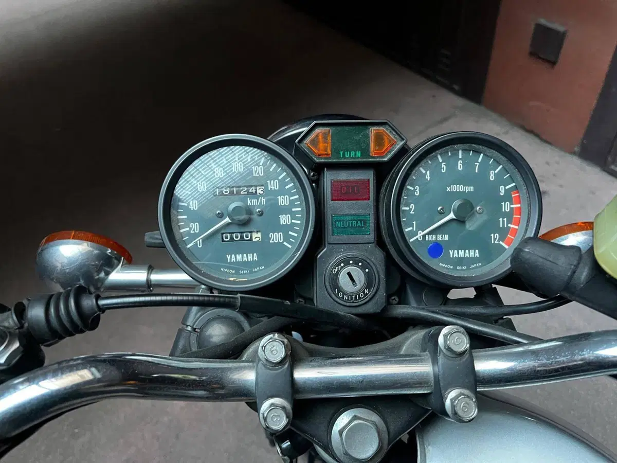 Yamaha XS 400 (3)