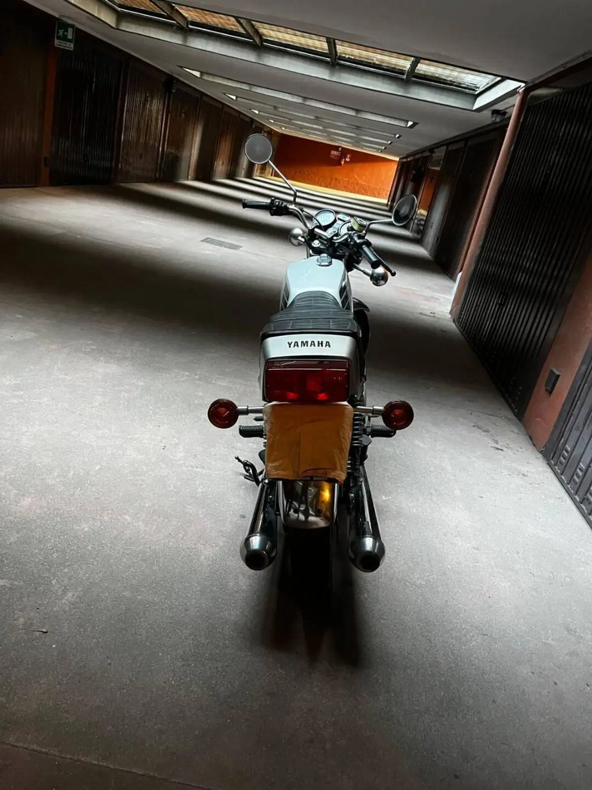 Yamaha XS 400 (4)
