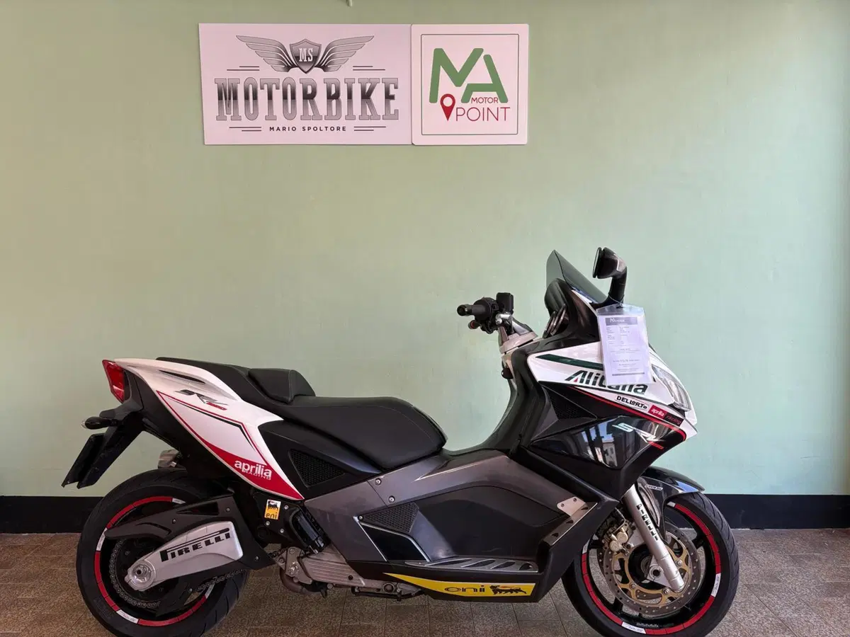 Aprilia SRV 850 (2011 - 16)