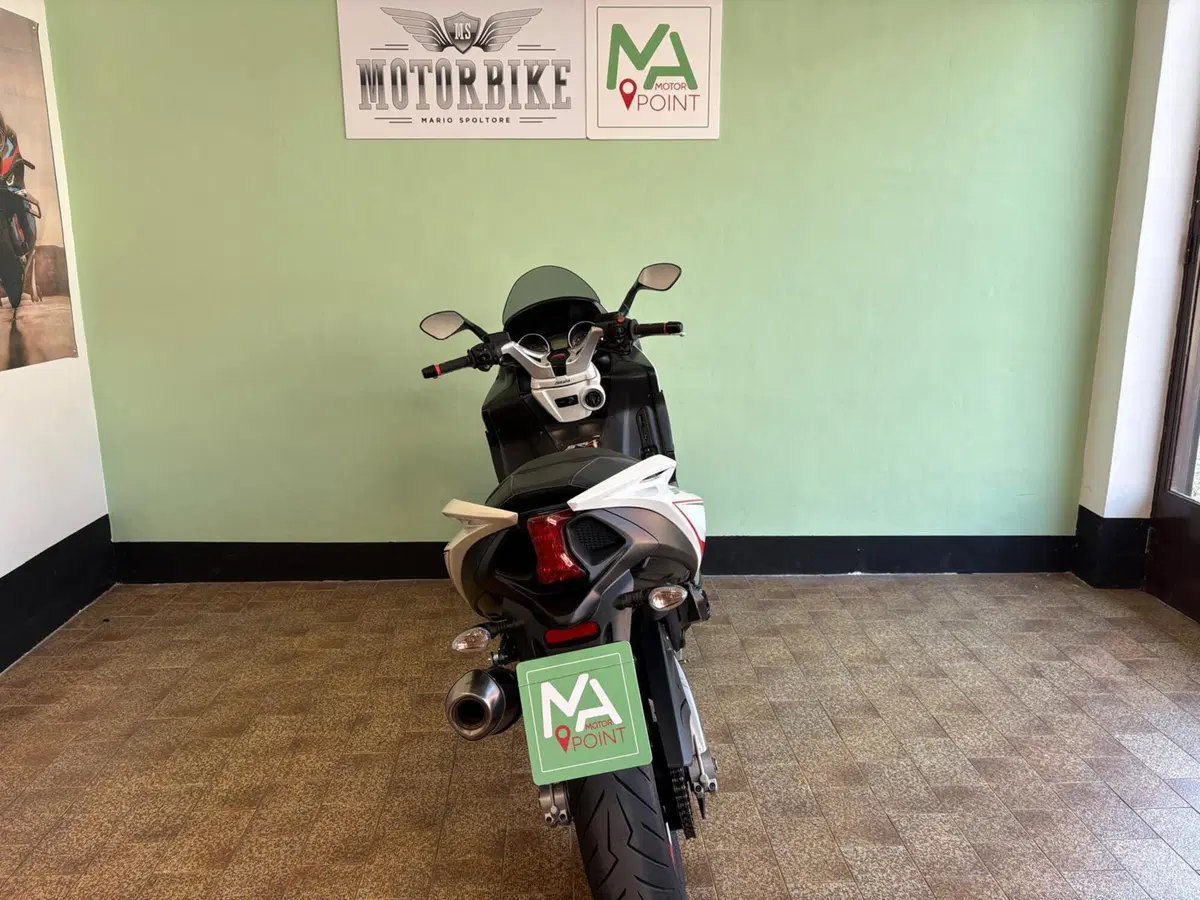 Aprilia SRV 850 (2011 - 16) (4)