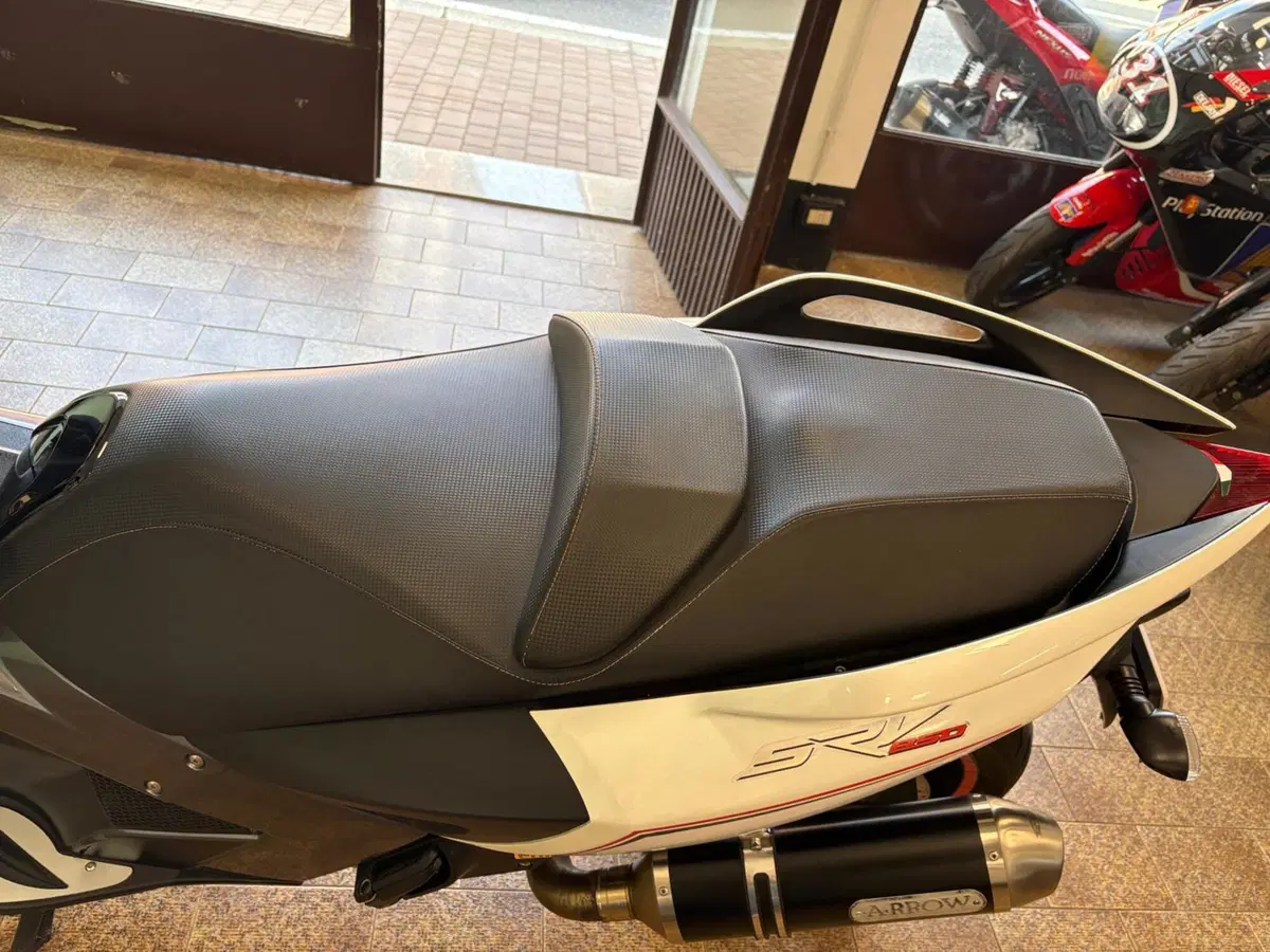 Aprilia SRV 850 (2011 - 16) (12)