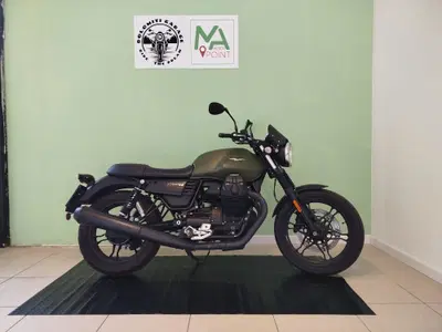 Moto Guzzi V7 III Stone (2017 - 20) usata