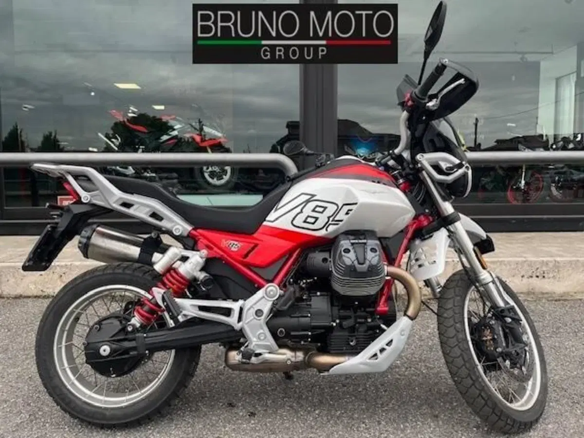 Moto Guzzi V85 TT (2024 - 26)