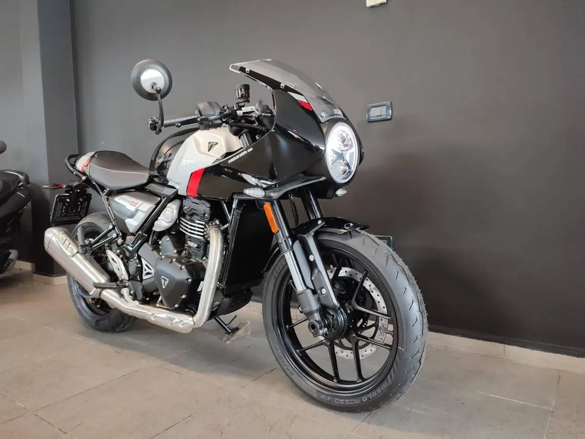 Triumph Thruxton 400 (2026) (5)