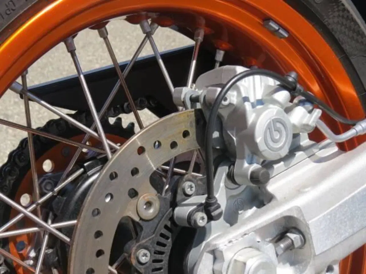 KTM 690 SMC R (2012 -17) (11)