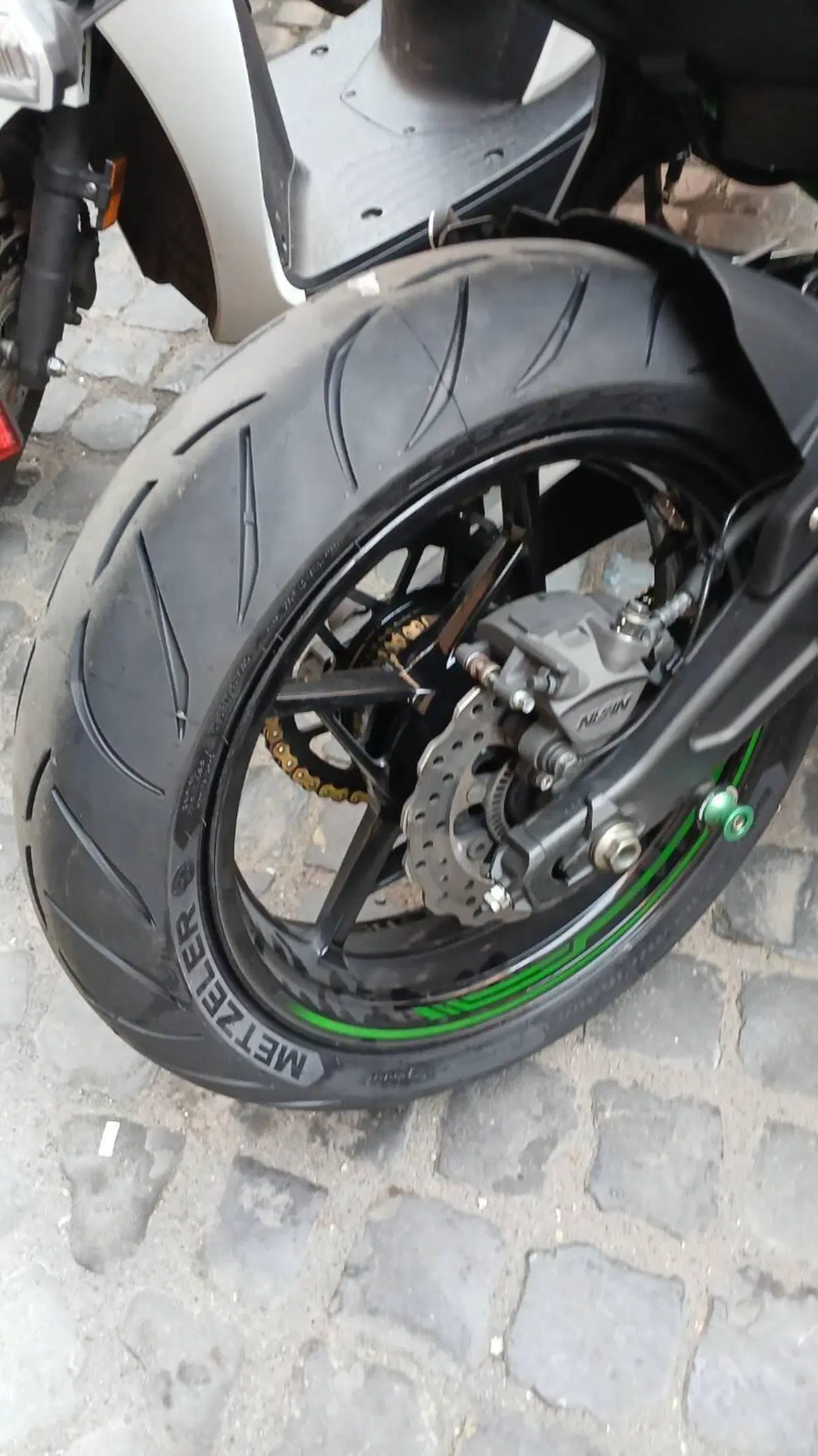 Kawasaki Z 650 (2021 - 24) (5)