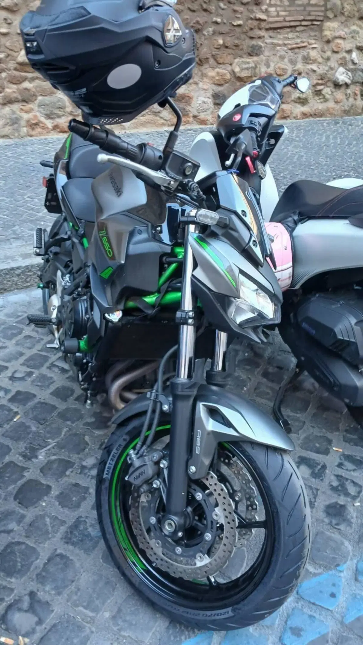 Kawasaki Z 650 (2021 - 24) (6)